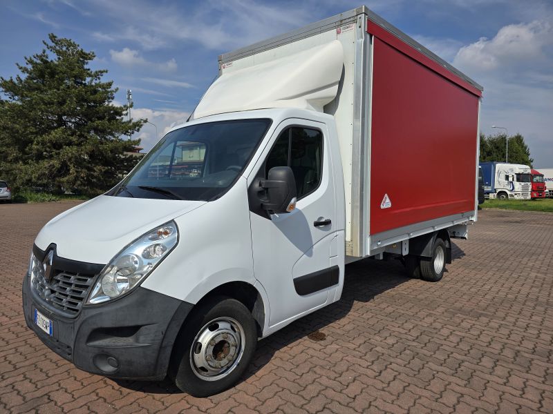 Renault Master gemellato